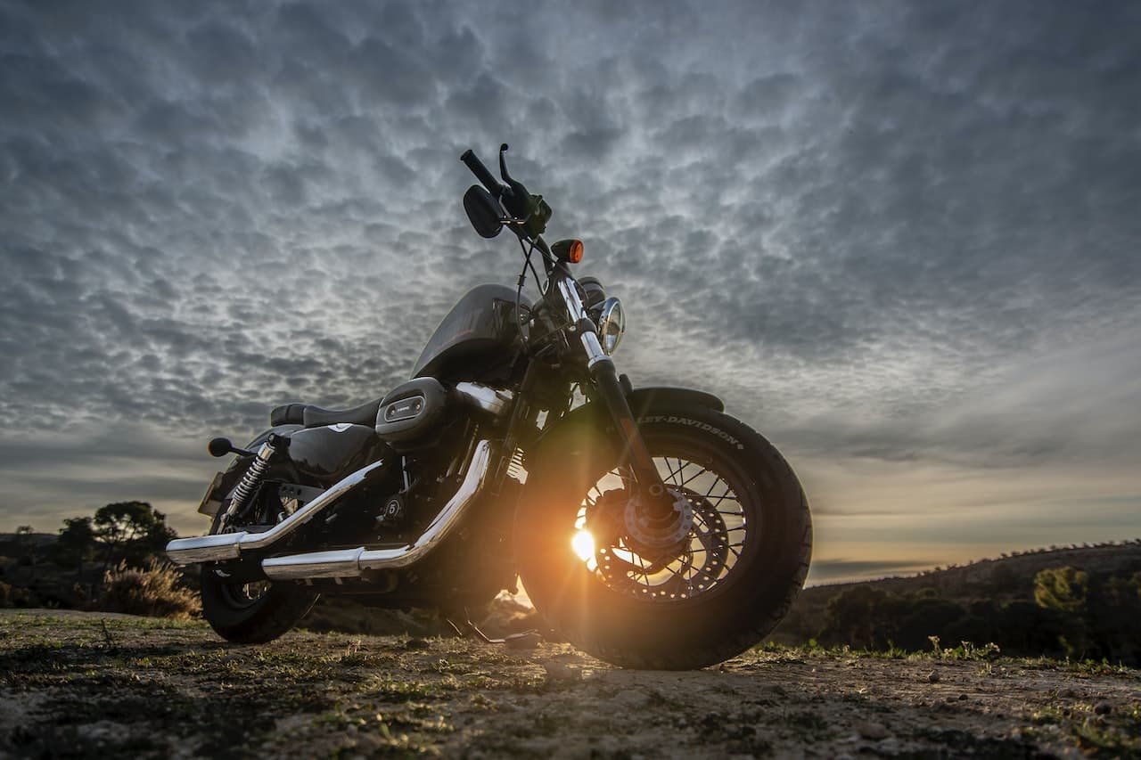 Harley-Davidson Road King, símbolo de confiabilidad y resistencia en los viajes de larga distancia